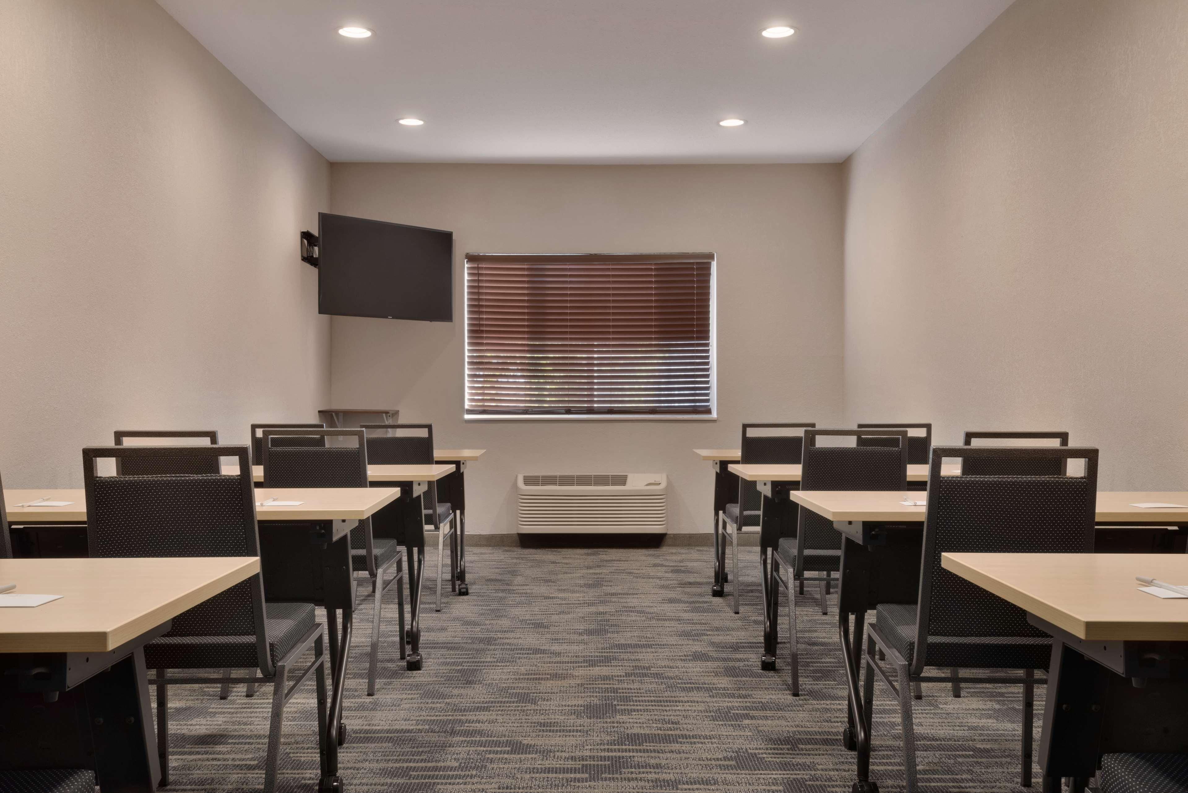 Country Inn & Suites By Radisson, Brookings Ngoại thất bức ảnh