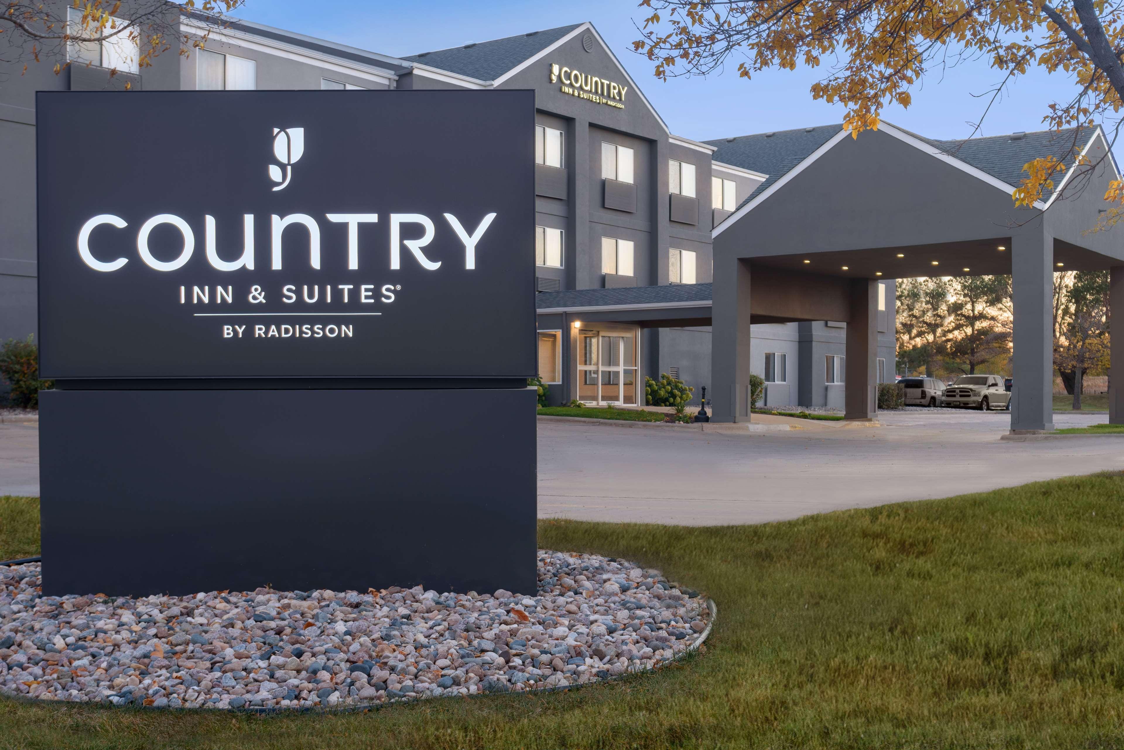 Country Inn & Suites By Radisson, Brookings Ngoại thất bức ảnh