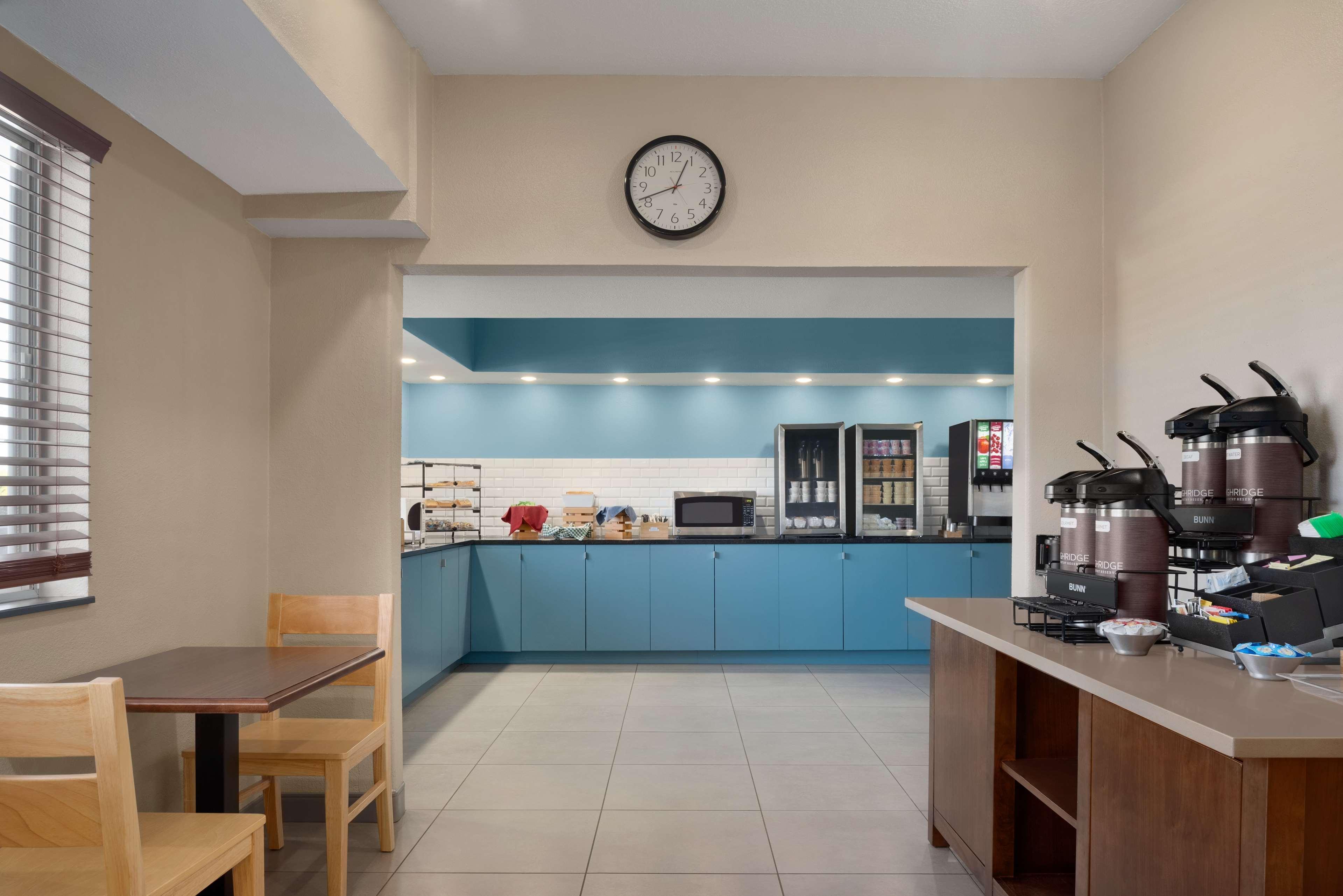 Country Inn & Suites By Radisson, Brookings Ngoại thất bức ảnh